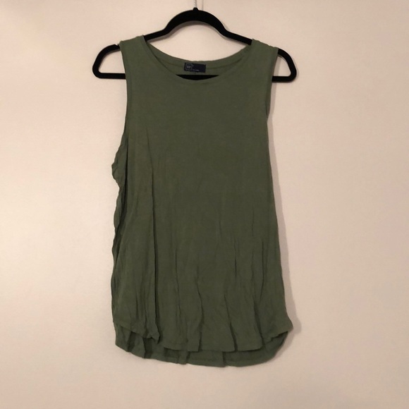 NWOT Green GAP Tank Top Basic - Picture 1 of 3
